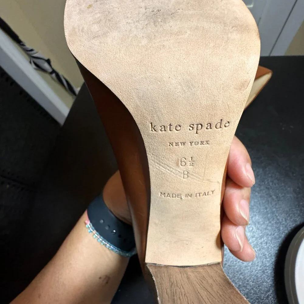 Kate Spade New York size 6.5 B tan pumps